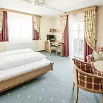 Hotel Garni Haus Sonnleitn - Adults Only Fuschl am See