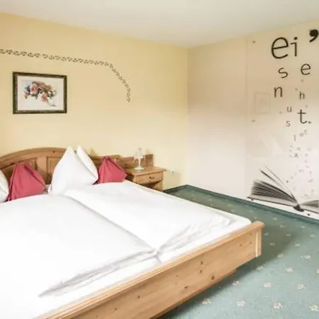 Hotell Garni Haus Sonnleitn - Adults Only Fuschl am See